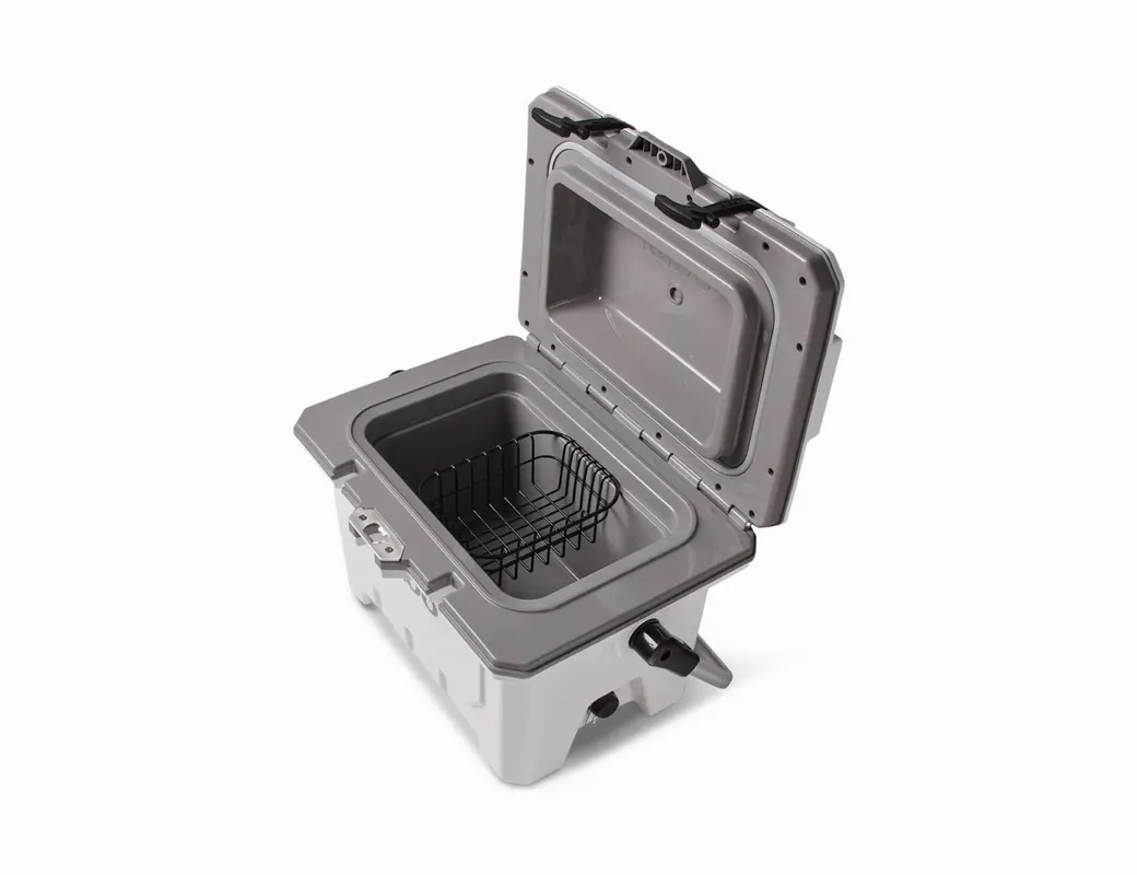 IMX 24 Quart 35⁠-⁠Can Cooler