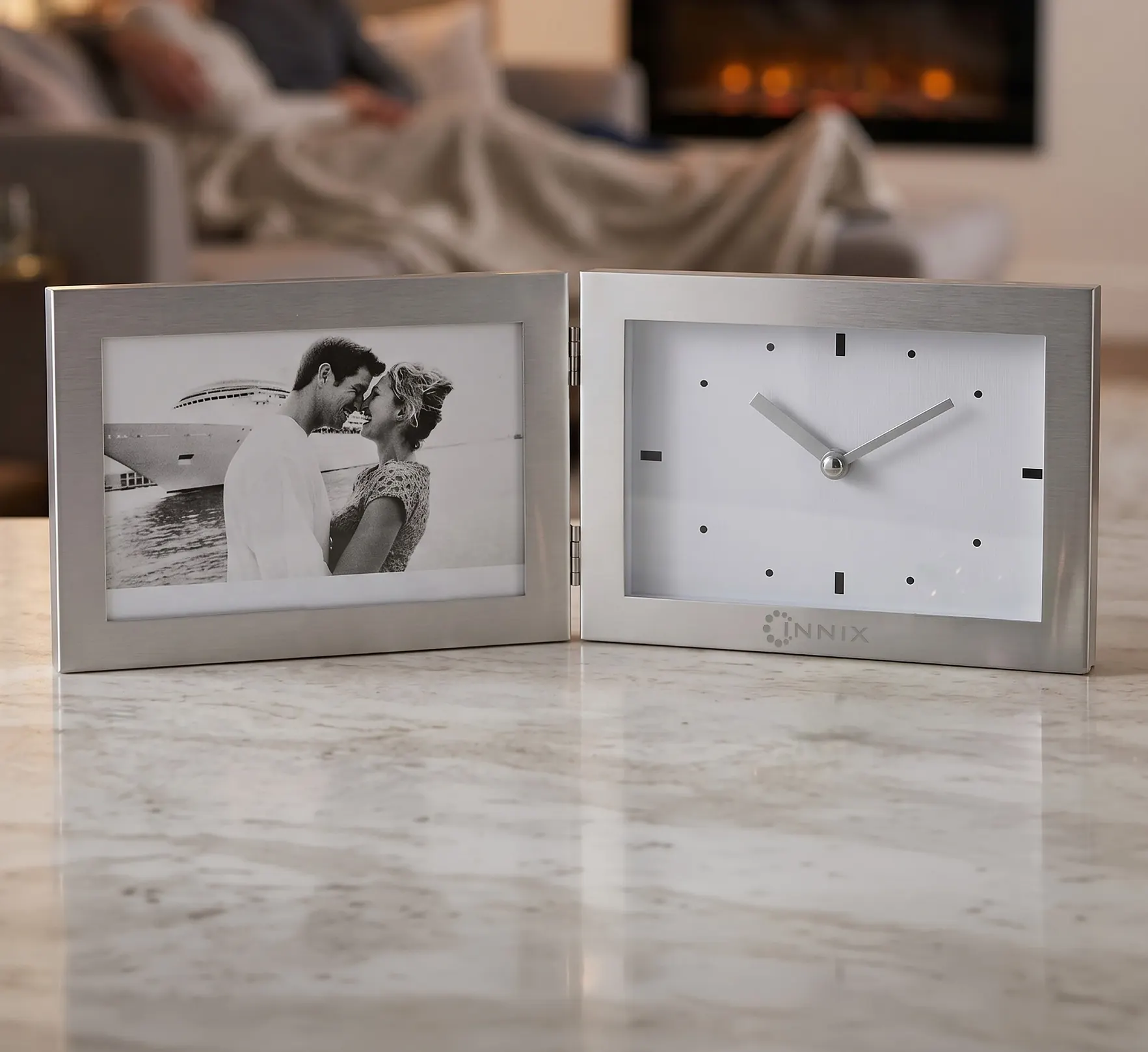 Antimo Clock & Photo Frame