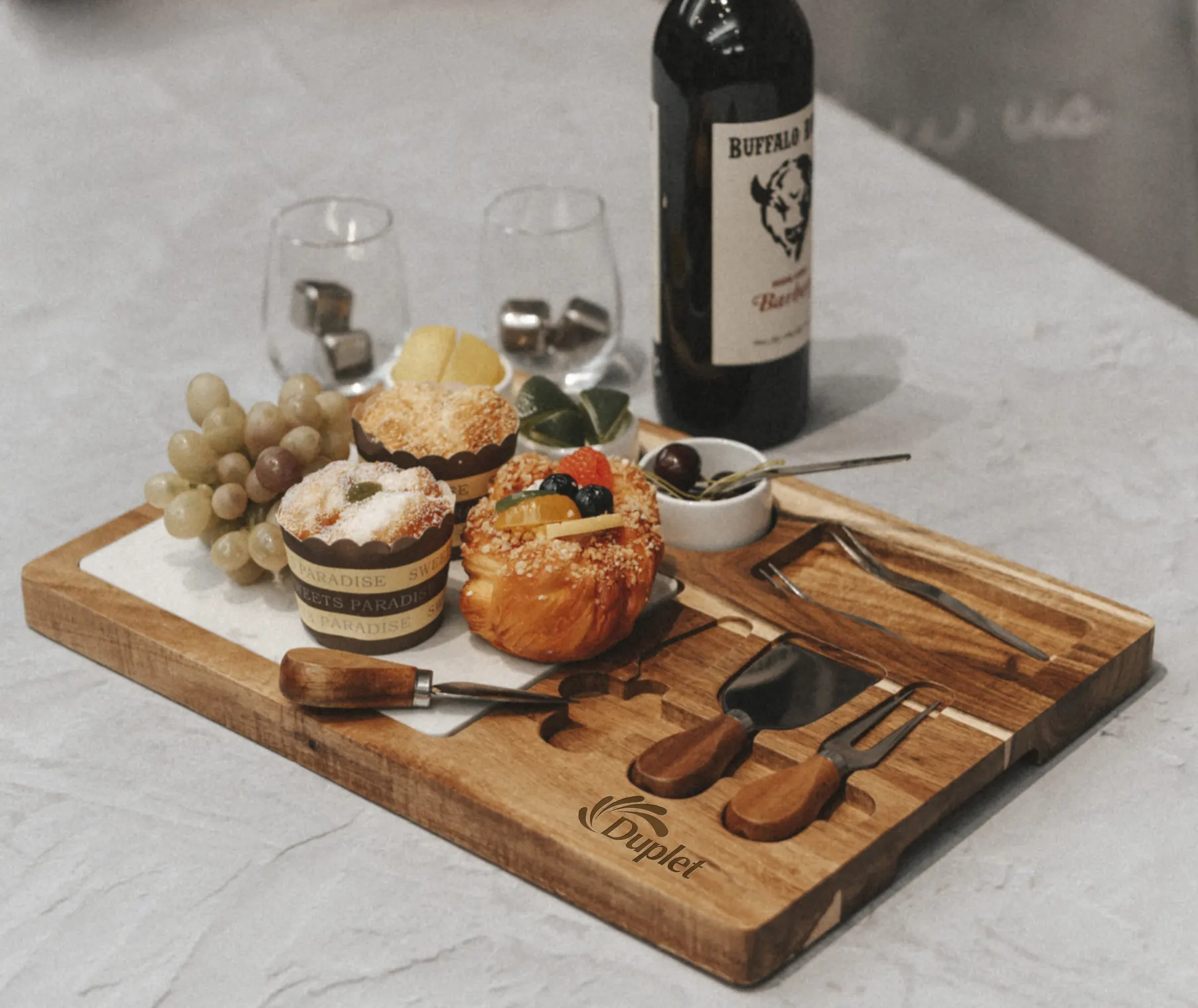Milton 11⁠-⁠Piece Acacia Wood Cheese Set
