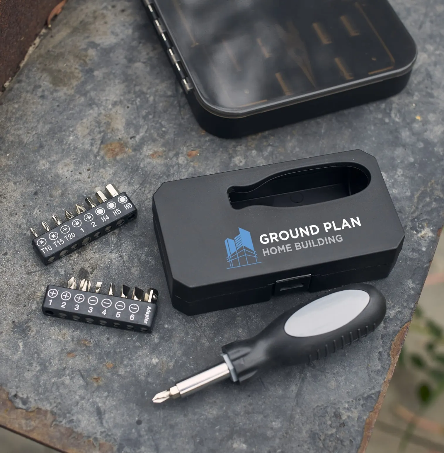 Raymond 25⁠-⁠Piece Screwdriver Tool Set