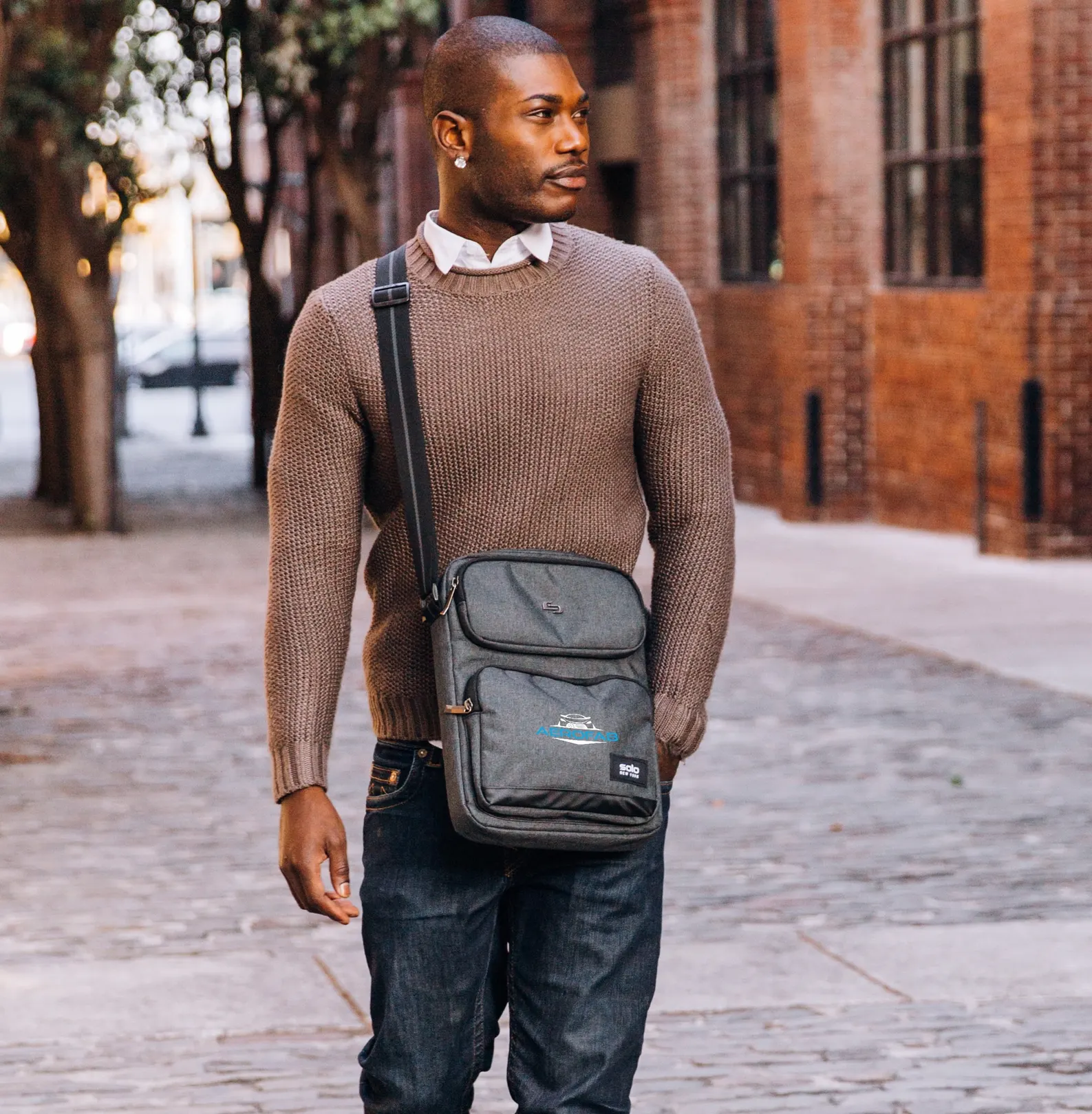 Solo New York Ludlow Tablet Sling